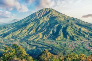 Dugaan Pengambilalihan Area Berkemah, Taman Nasional Gunung Merbabu Bicara Apa?